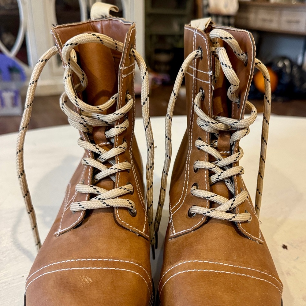 Seven7 Women's Tan Lace Up Boots